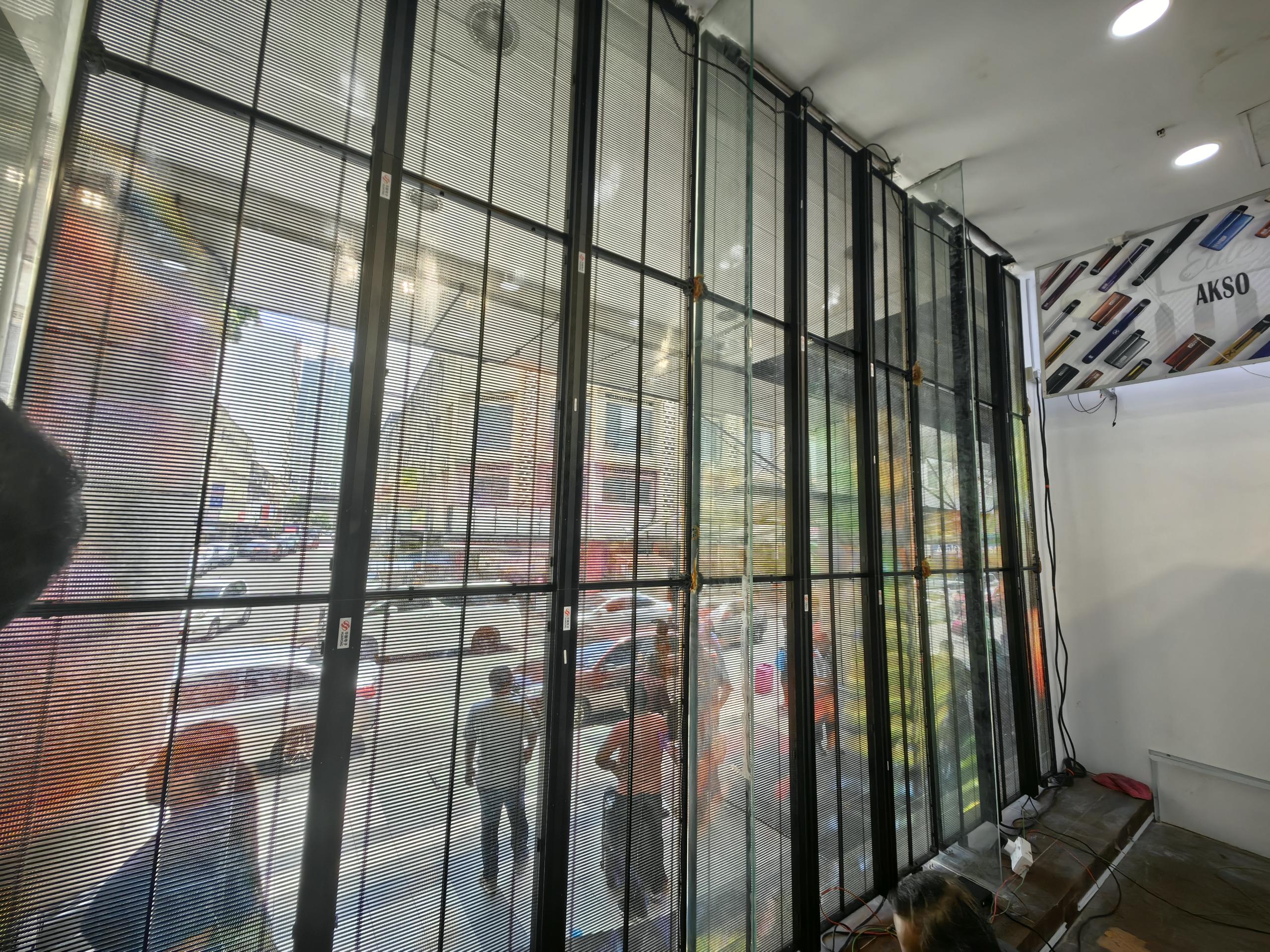 馬來西亞吉隆坡中南批發市場透明屏p3.91-p7.8